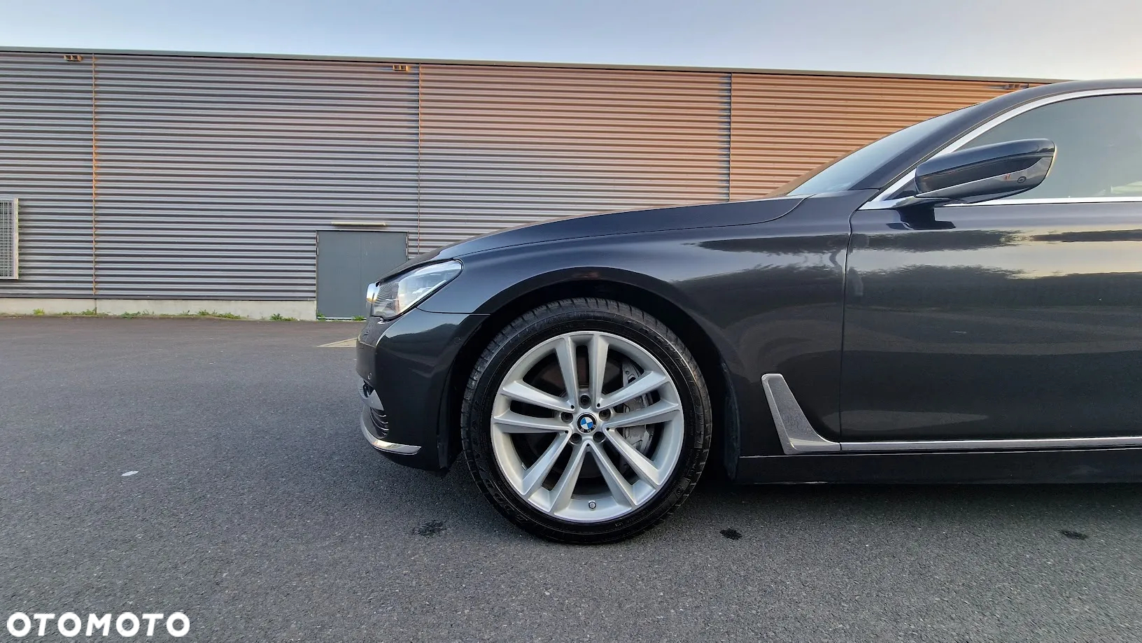 BMW Seria 7 750Li xDrive - 12