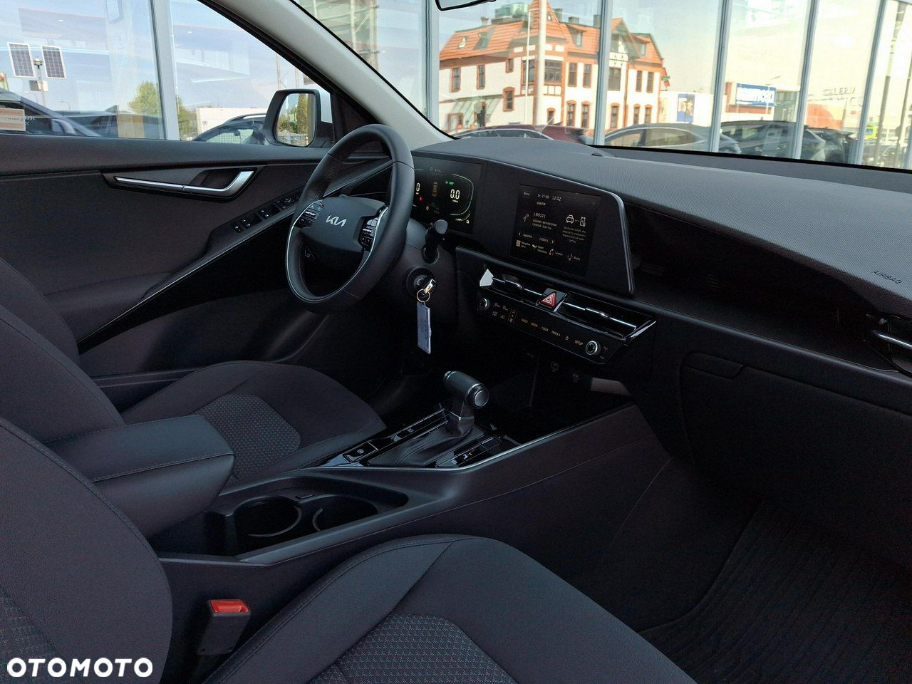 Kia Niro 1.6 GDI Hybrid M - 19