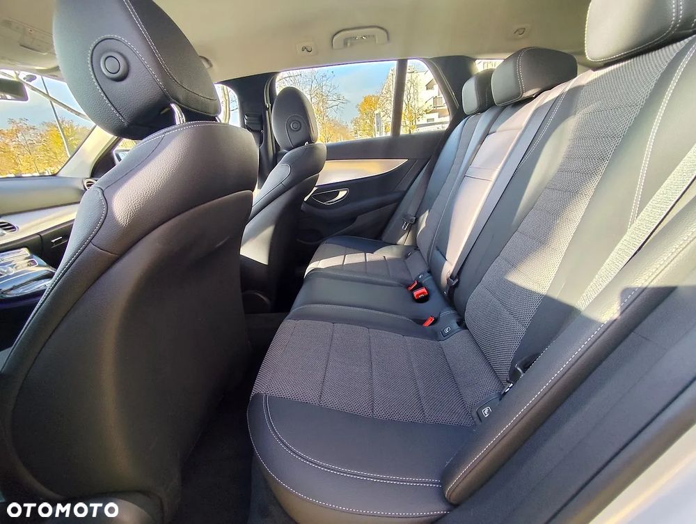 Mercedes-Benz Klasa E 220 d Business Edition - 9