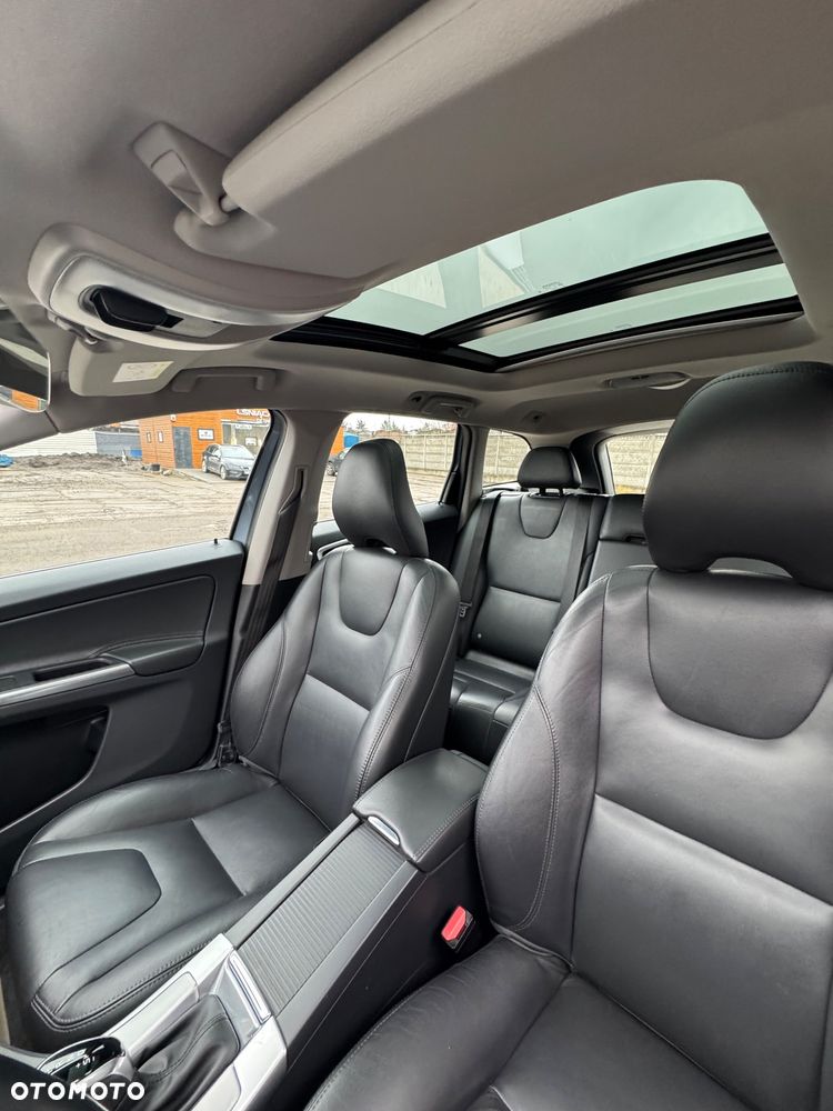 Volvo XC 60 D4 AWD Inscription - 6