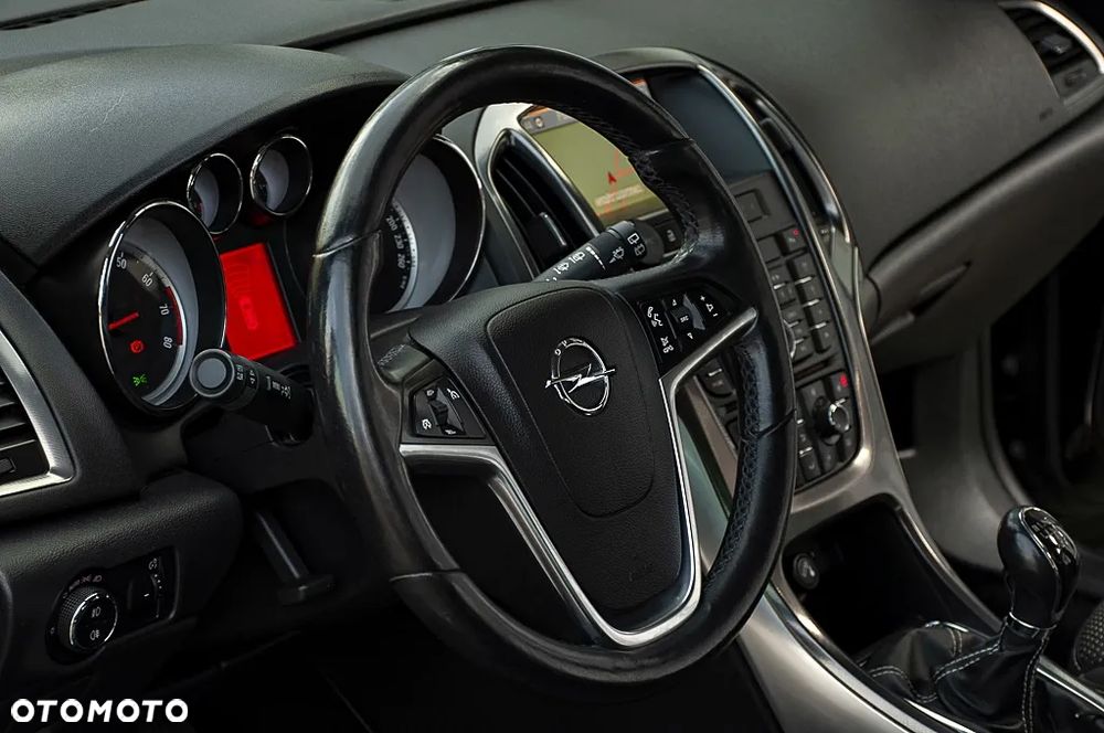 Opel Astra 1.4 Turbo Cosmo - 37