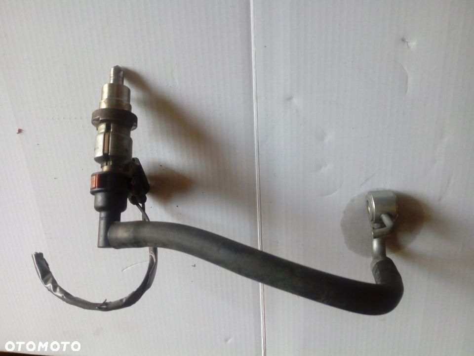 Toyota Avensis  Corolla Verso lift 2.2 D-cat wtryskiwacz 5 - 3