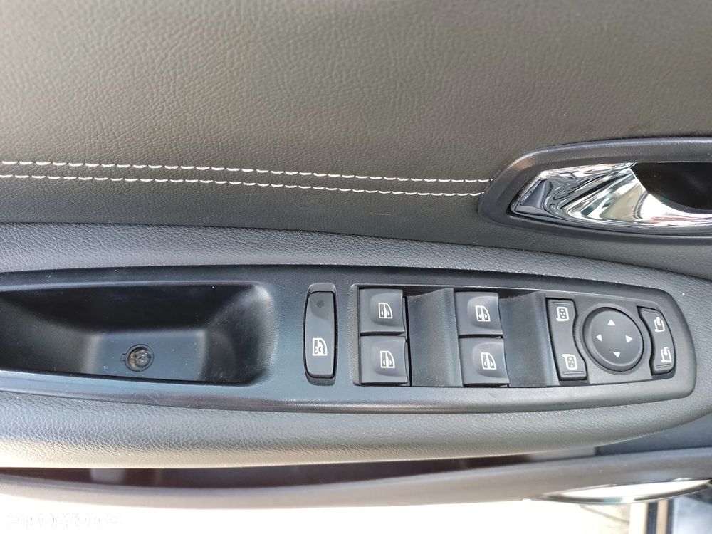 Renault Grand Scenic dCi 160 FAP Bose Edition - 11