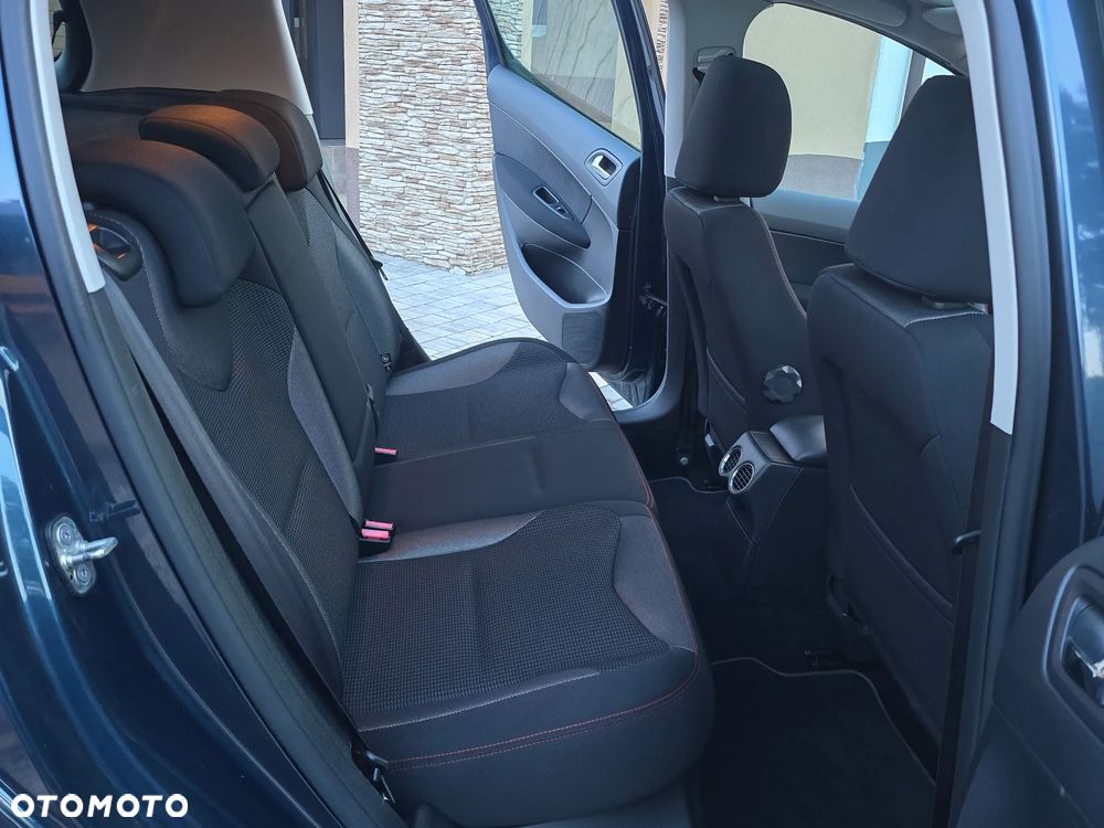 Peugeot 308 1.6 Premium - 19