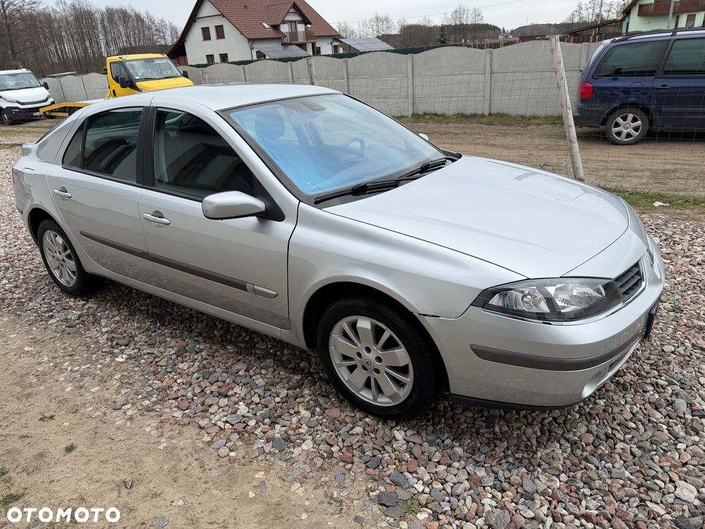 Renault Laguna 1.6 16V Avantage - 6