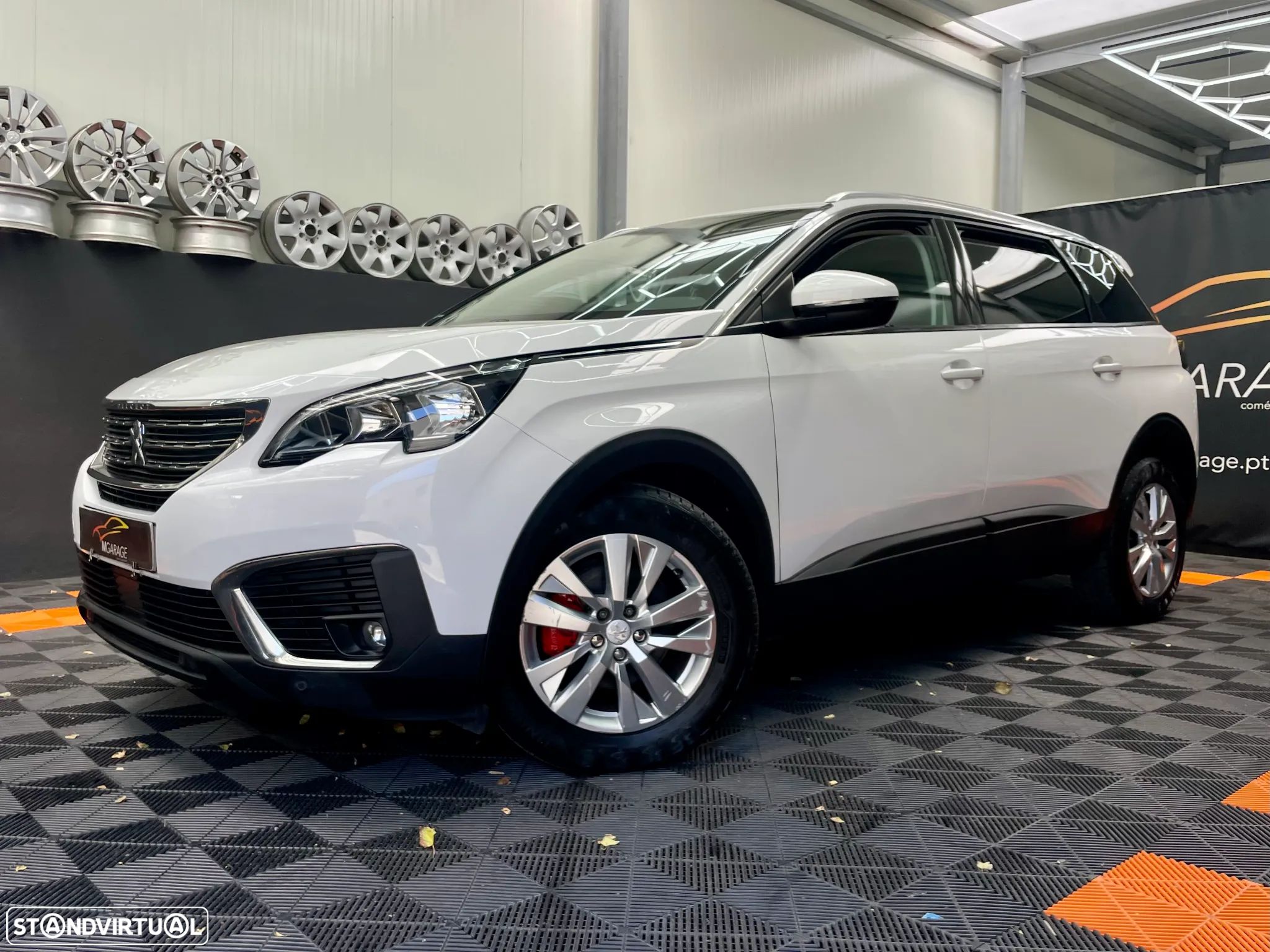 Peugeot 5008 1.6 BlueHDi Style EAT6 - 1