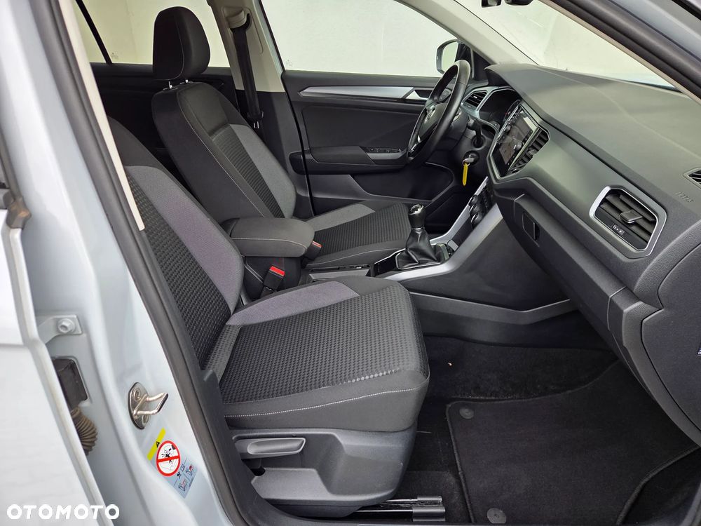 Volkswagen T-Roc - 11