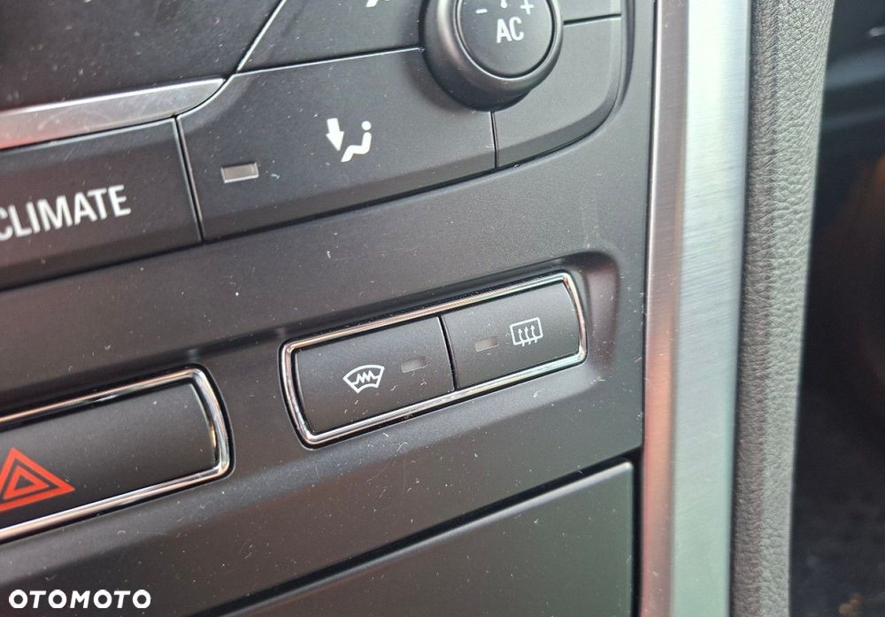 Ford Mondeo - 28