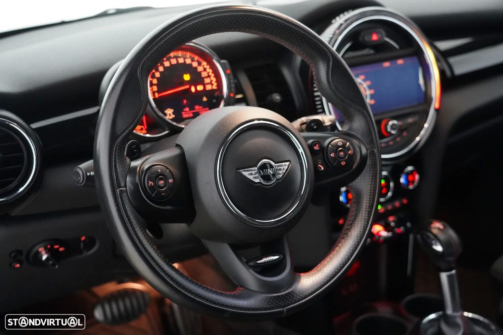 MINI 3 Portas John Cooper Works Aut. - 9
