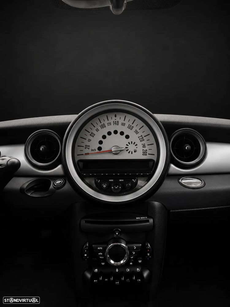 MINI 3 Portas Cooper D - 11