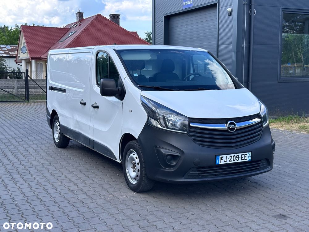 Opel Vivaro - 1