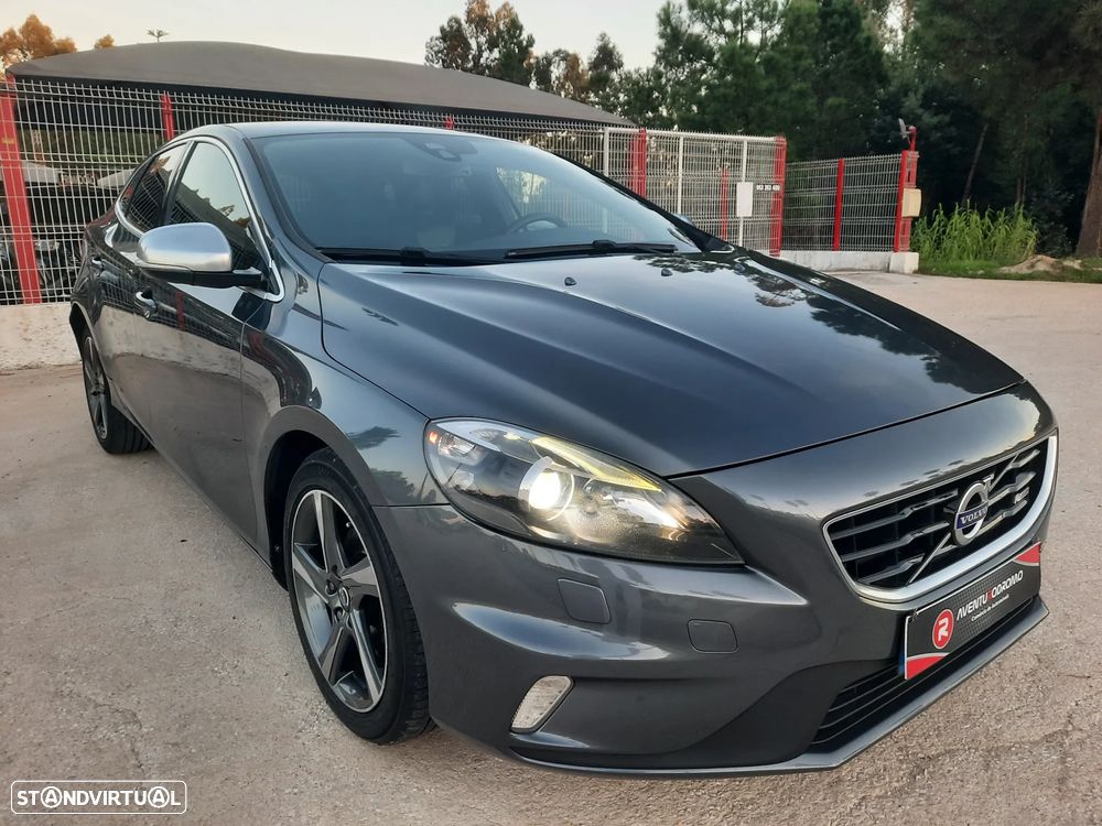 Volvo V40 1.6 D2 R-Design - 11