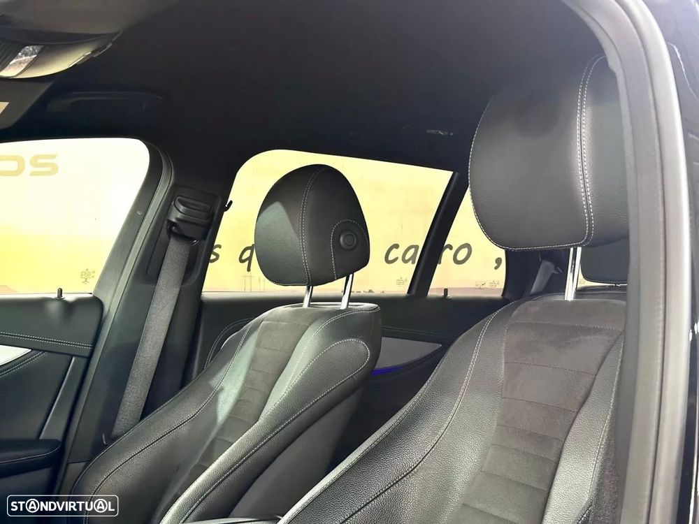 Mercedes-Benz E 300 de 4Matic 9G-TRONIC AMG Line - 14