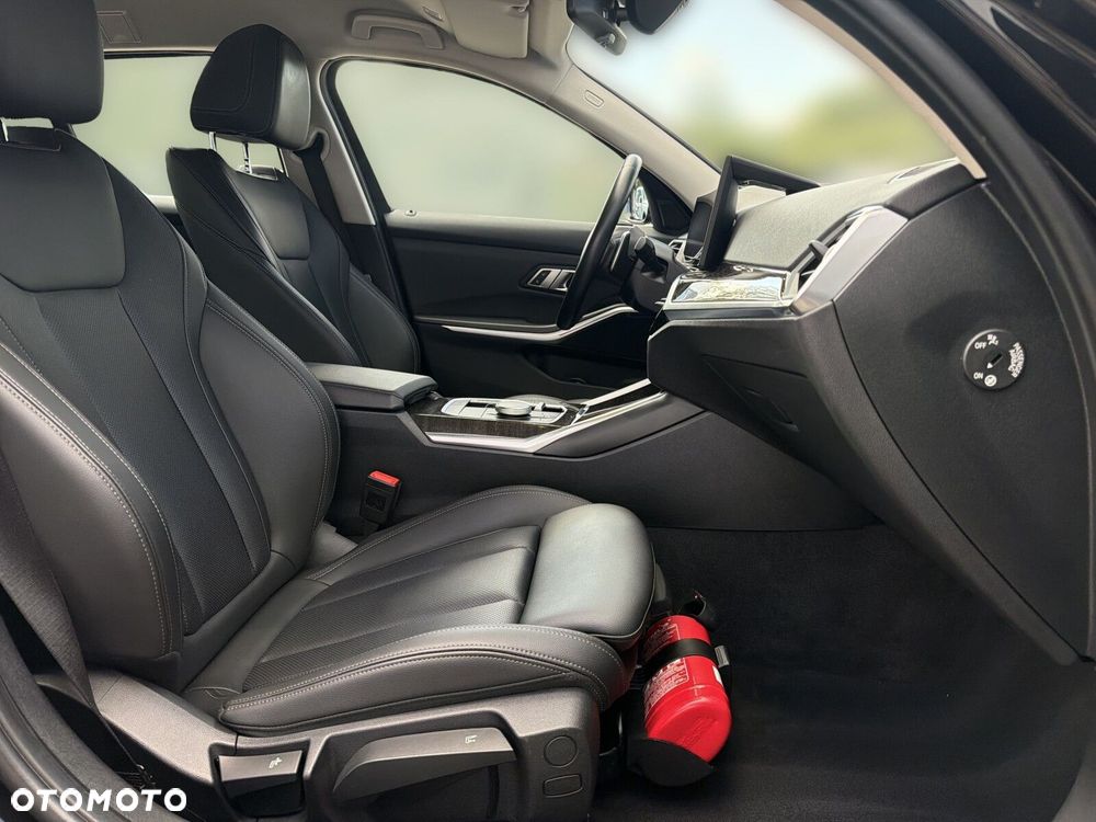 BMW Seria 3 - 17