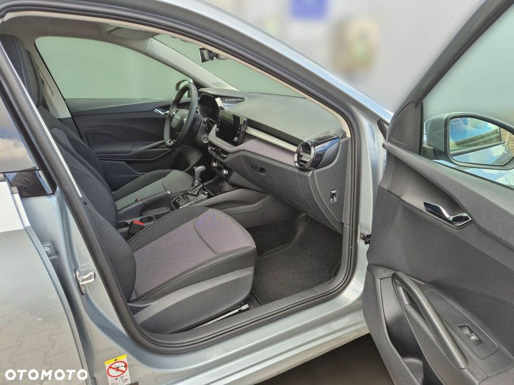 Skoda Fabia 1.0 TSI Drive DSG - 16