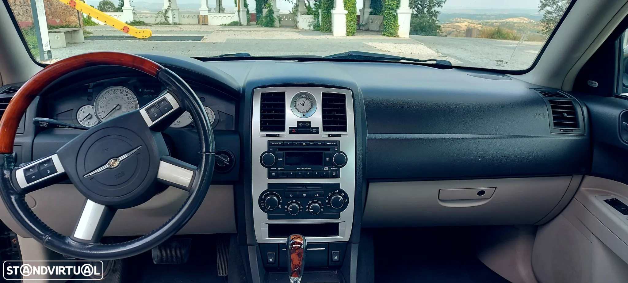 Chrysler 300 C Touring 3.0 CRD - 11