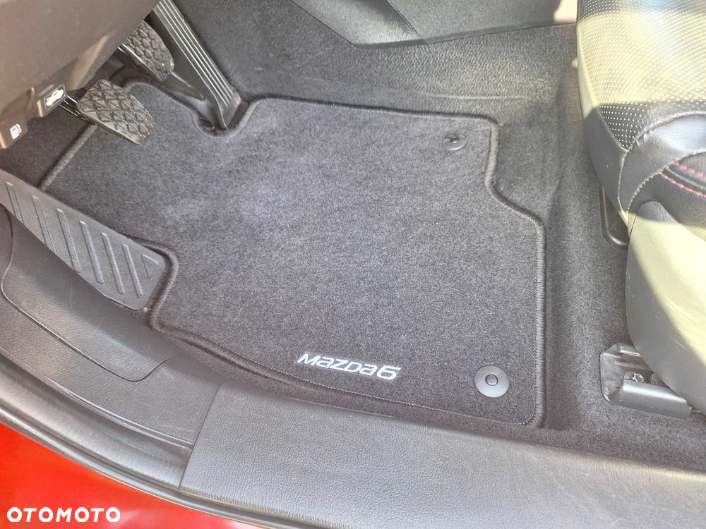 Mazda 6 - 4