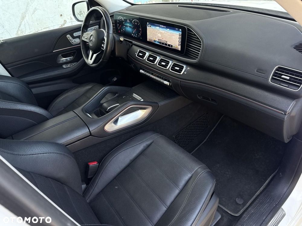Mercedes-Benz GLE - 21