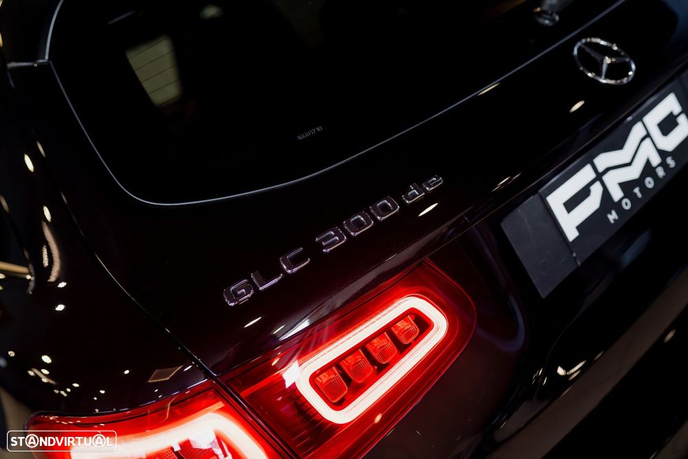 Mercedes-Benz GLC 300 de 4Matic 9G-TRONIC AMG Line - 51