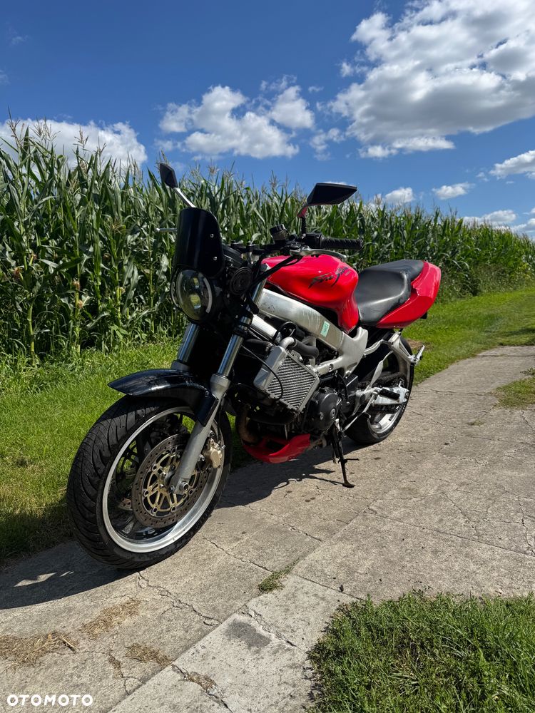 Honda VTR - 1