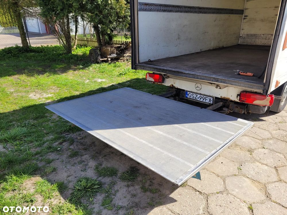 Mercedes-Benz Sprinter  315 CDI Automat klima Kontener 4,20 Winda FV23% 906 OM646 - 9