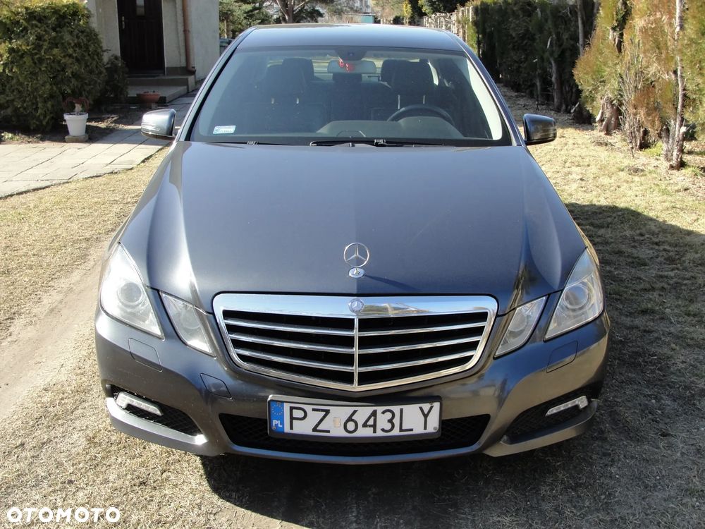 Mercedes-Benz Klasa E 220 CDI BlueEff Avantgarde - 2