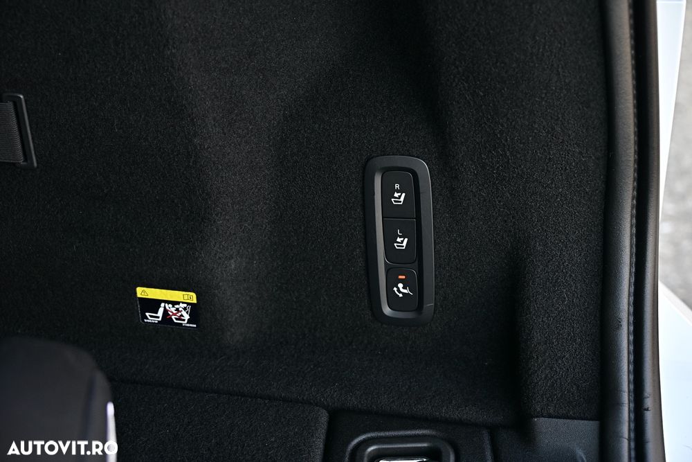 Volvo XC 60 D4 Inscription - 28