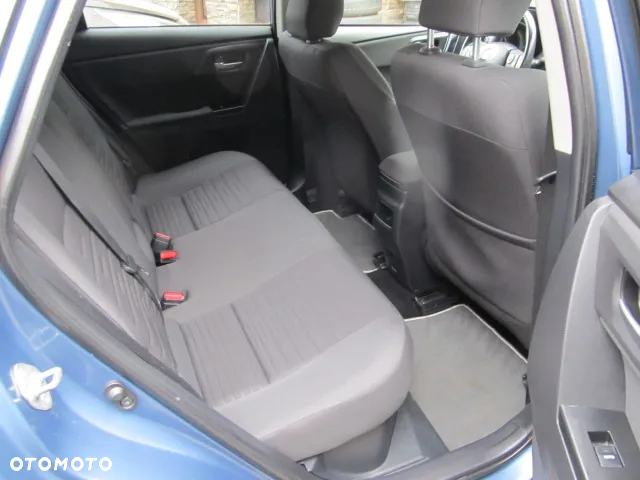 Toyota Auris Hybrid 135 Premium - 12