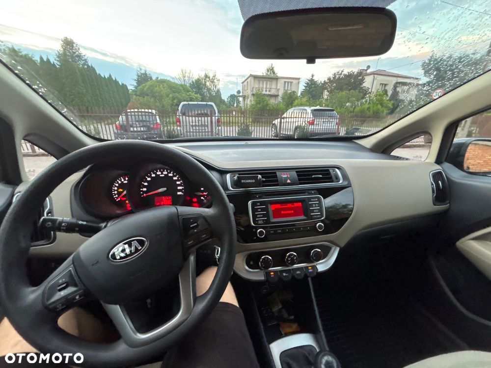 Kia Rio 1.2 L - 19