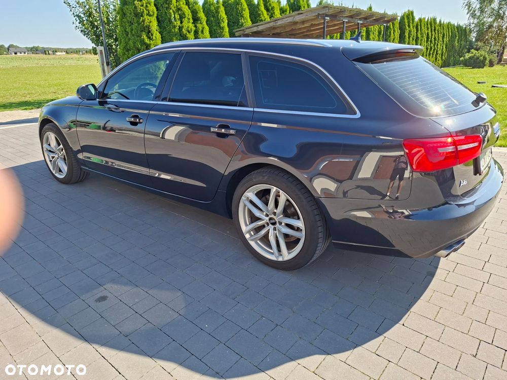 Audi A6 Avant - 11