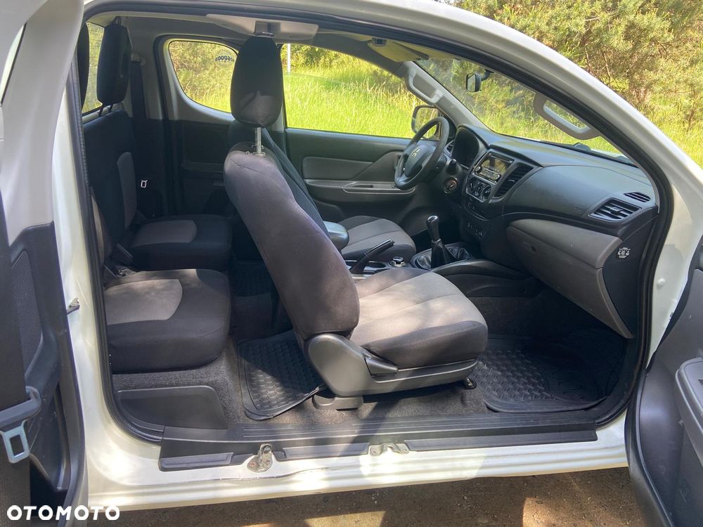 Mitsubishi L200 Pick Up 4x4 S&S Double Cab Basis - 12