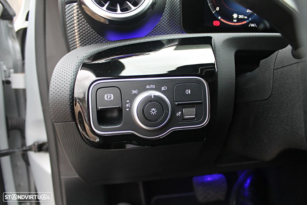 Mercedes-Benz A 250 - 22