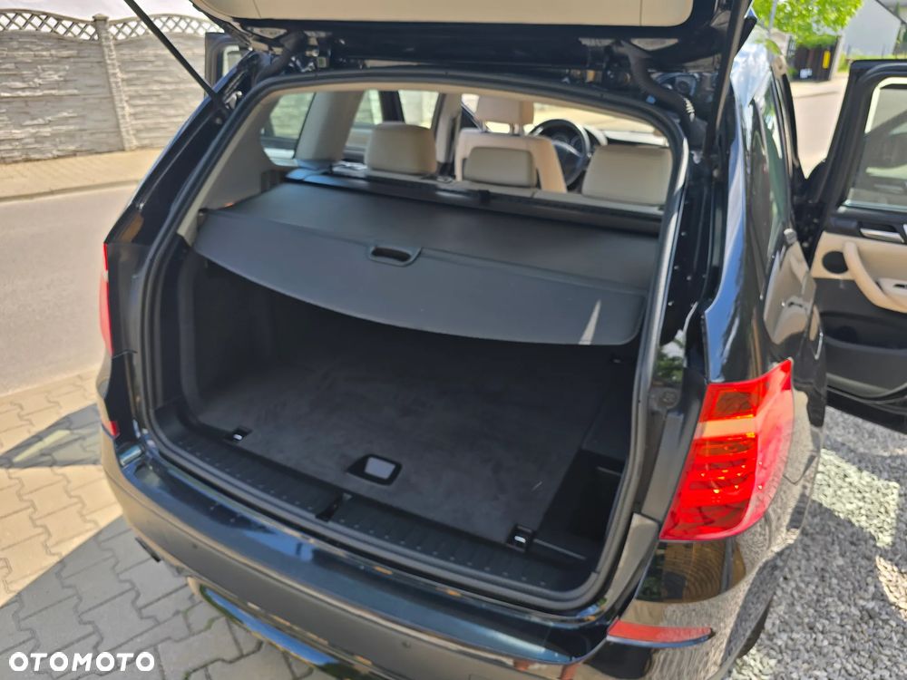 BMW X3 xDrive20i - 11