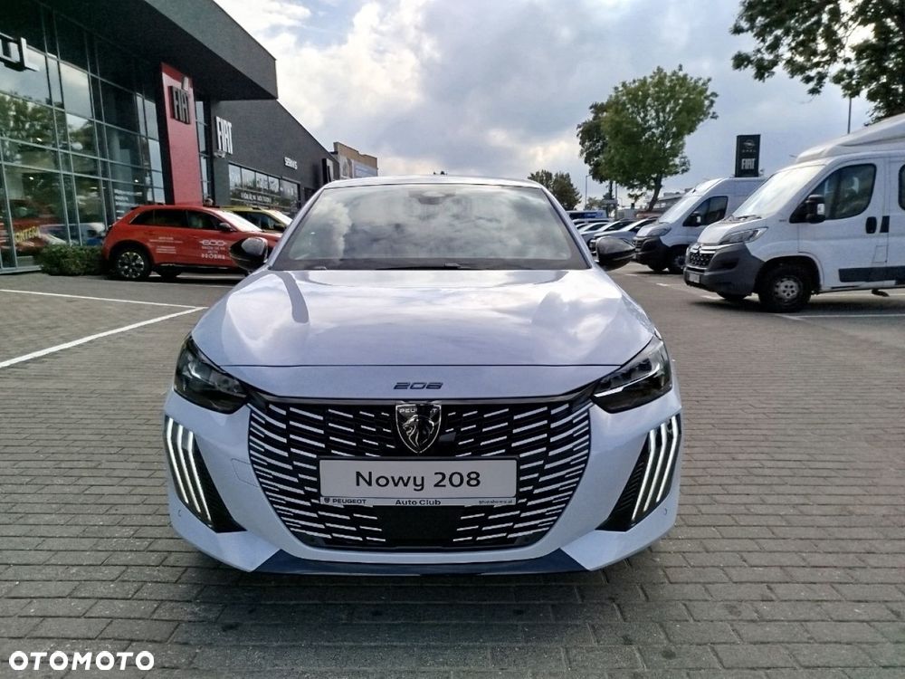 Peugeot 208 - 10