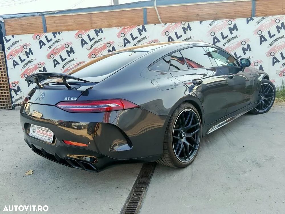 Mercedes-Benz AMG - 5