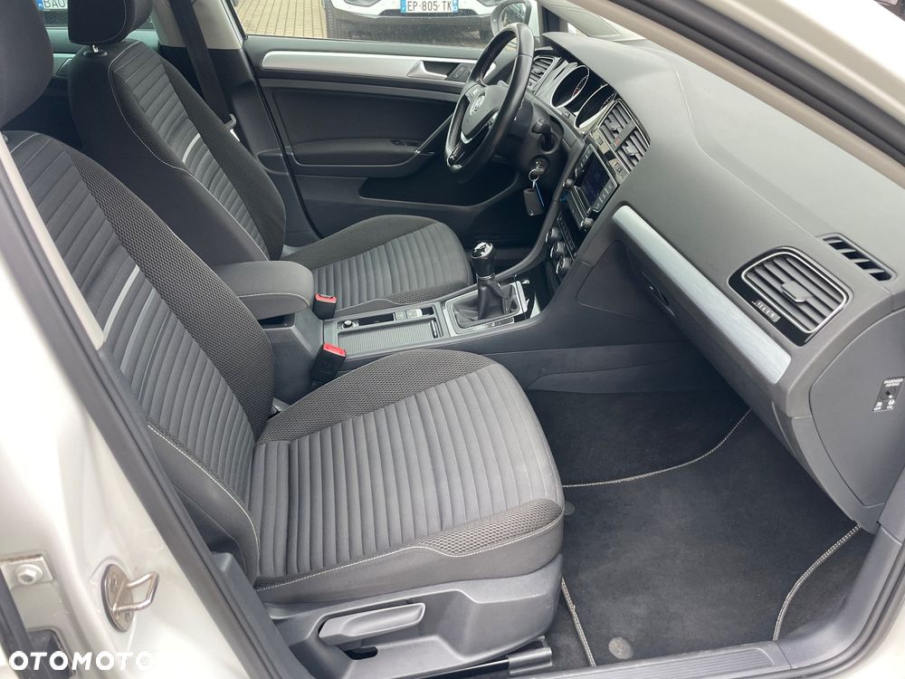 Volkswagen Golf 1.6 TDI BlueMotion Technology Cup - 13