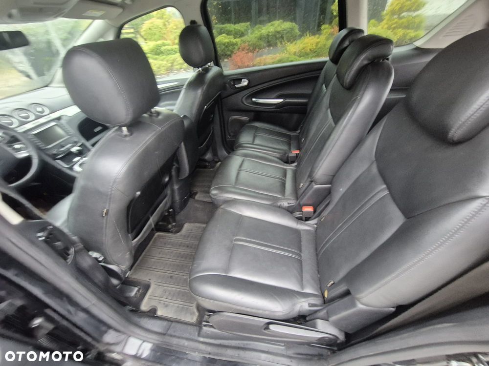 Ford S-Max - 18