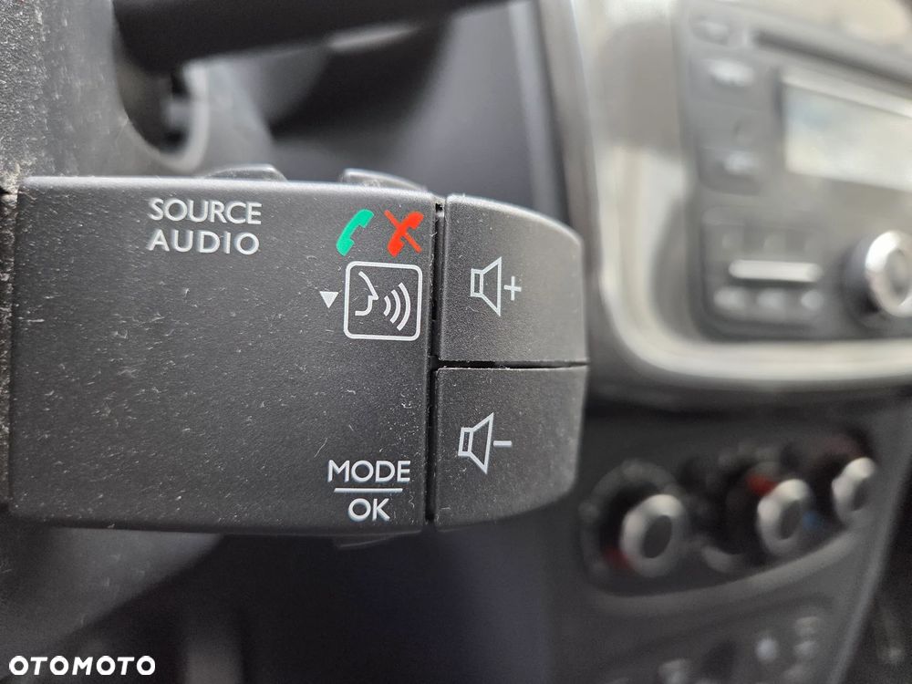 Dacia Sandero Stepway 0.9 TCe Laureate S&S - 16