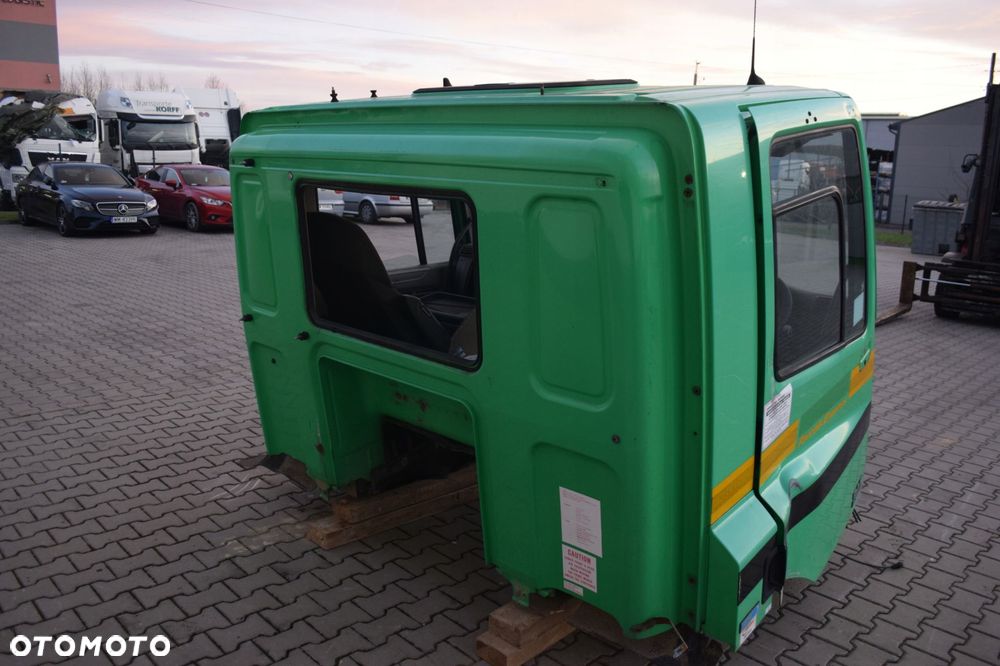 SZKIELET DZIENNEJ KABINY + DRZWI DAF CF - 3