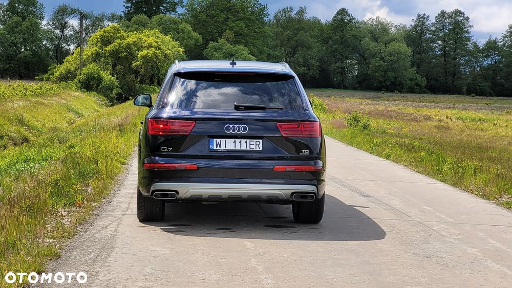 Audi Q7 - 4