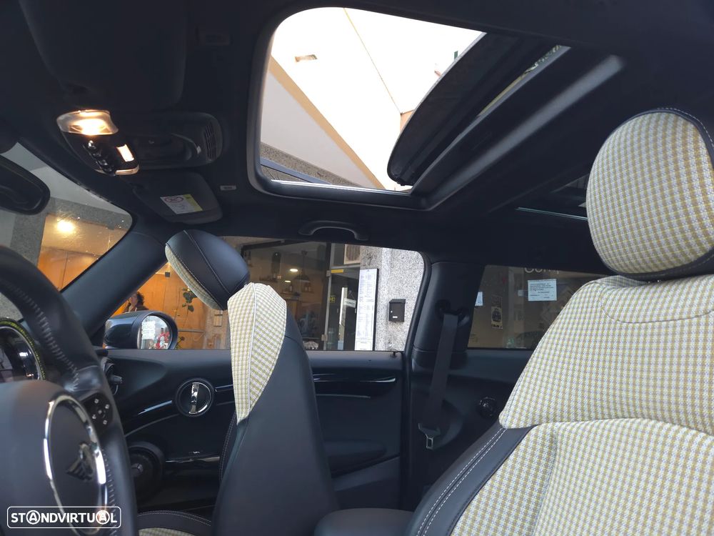 MINI 3 Portas Cooper SE Premium Extra Resolute Edition - 12