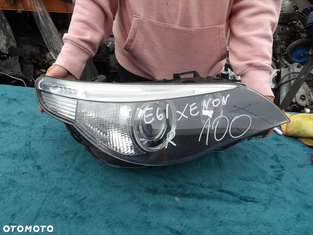 BMW - E60 - PRAWA LAMPA PRZEDNIA - XENON - NIE SKRĘTNA - EUROPA - 1