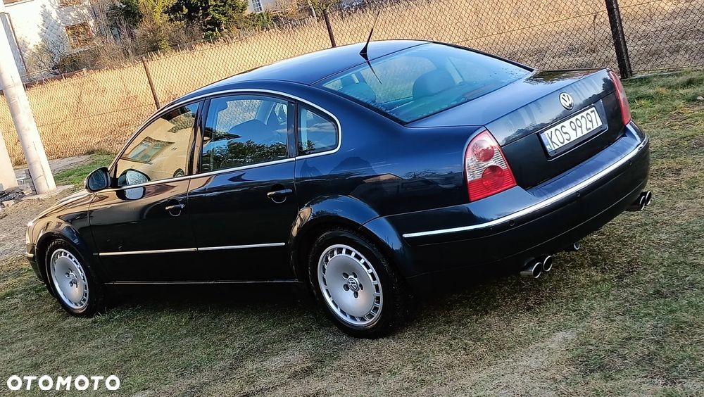Volkswagen Passat 2.5 TDI 4Mot Highline - 7