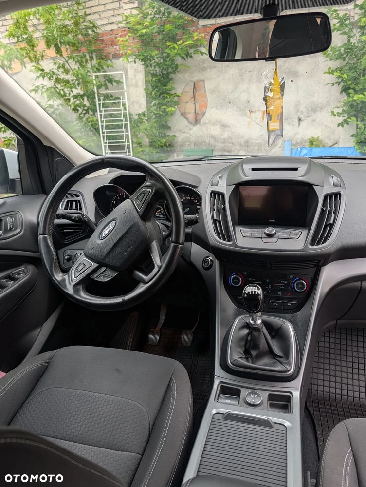 Ford Kuga 1.5 EcoBoost FWD Trend - 6