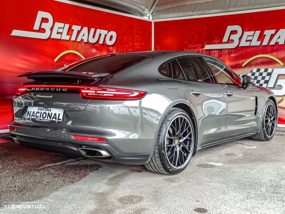 Porsche Panamera 4 E-Hybrid - 5