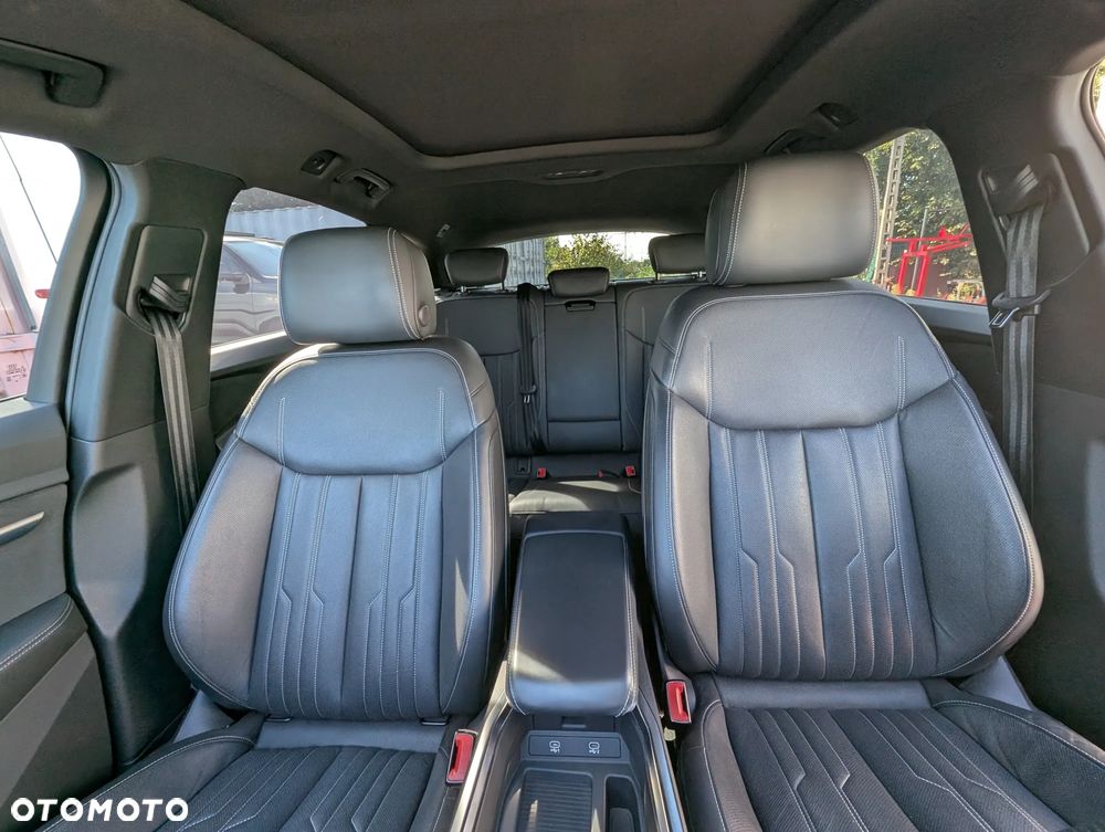 Audi e-tron 55 Quattro S Line - 33