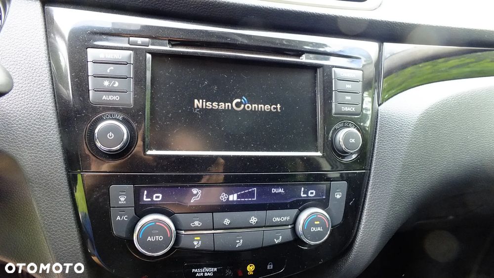 Nissan Qashqai 1.3 DIG-T N-Connecta - 21