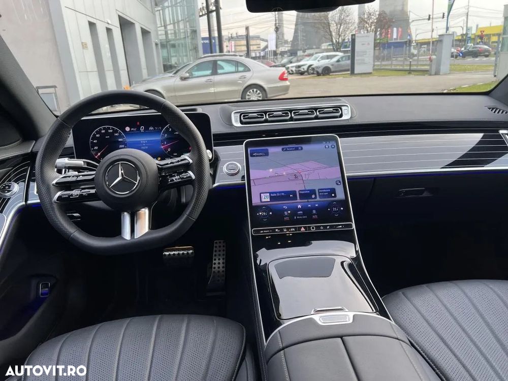 Mercedes-Benz S - 12