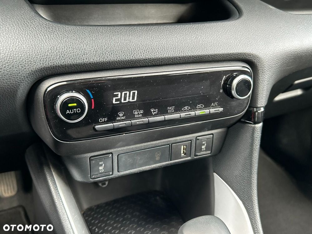 Toyota Yaris Hybrid 1.5 Comfort - 19