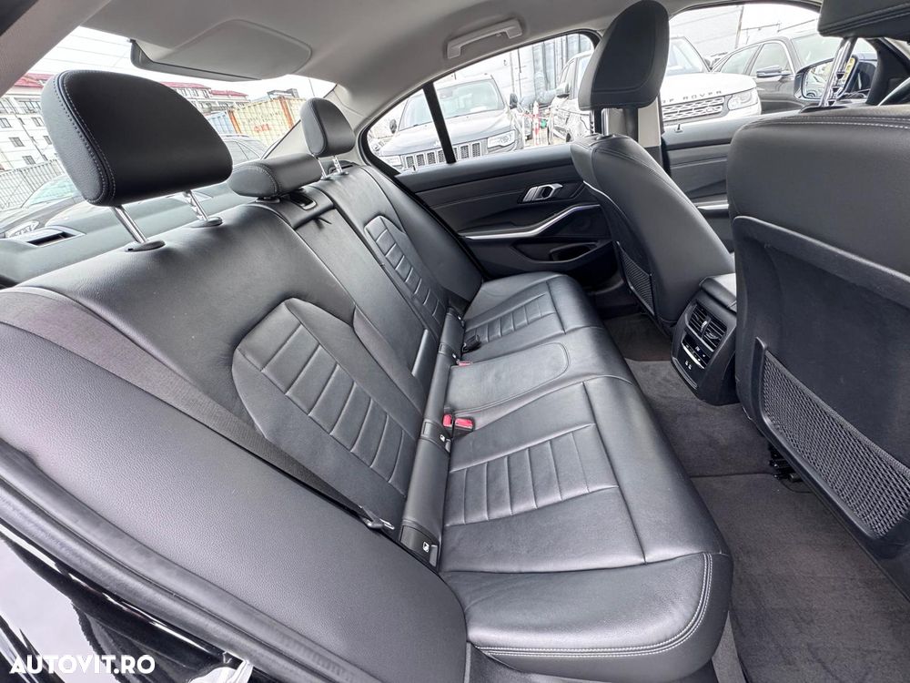 BMW Seria 3 320d AT MHEV - 19